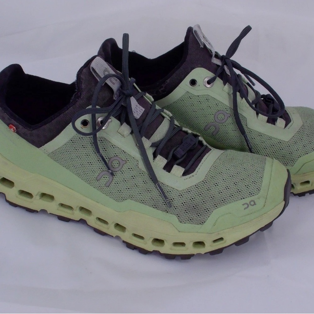On Womens Helion Cloudultra Trail Running Hiking Outdoor Shoes Size 7.5